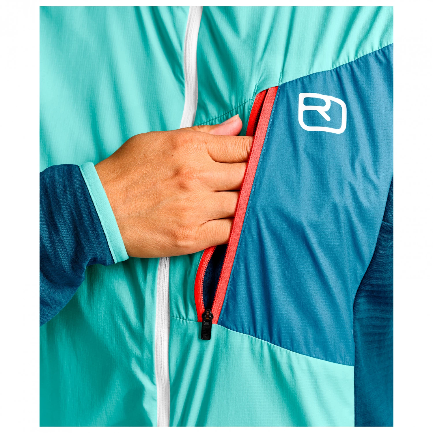 Ortovox Women's Ladiz Hybrid Jacket - Windproof Jacket - Image 4