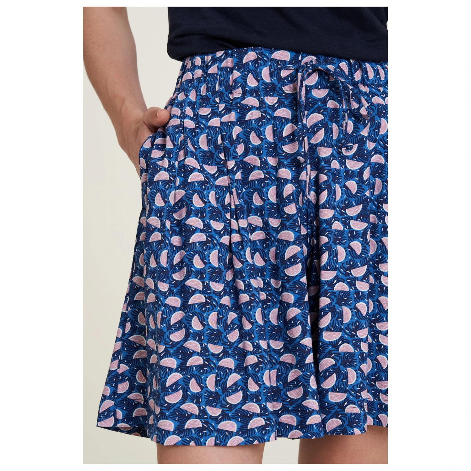Women's EcoVero-Short - Shorts - Image 5